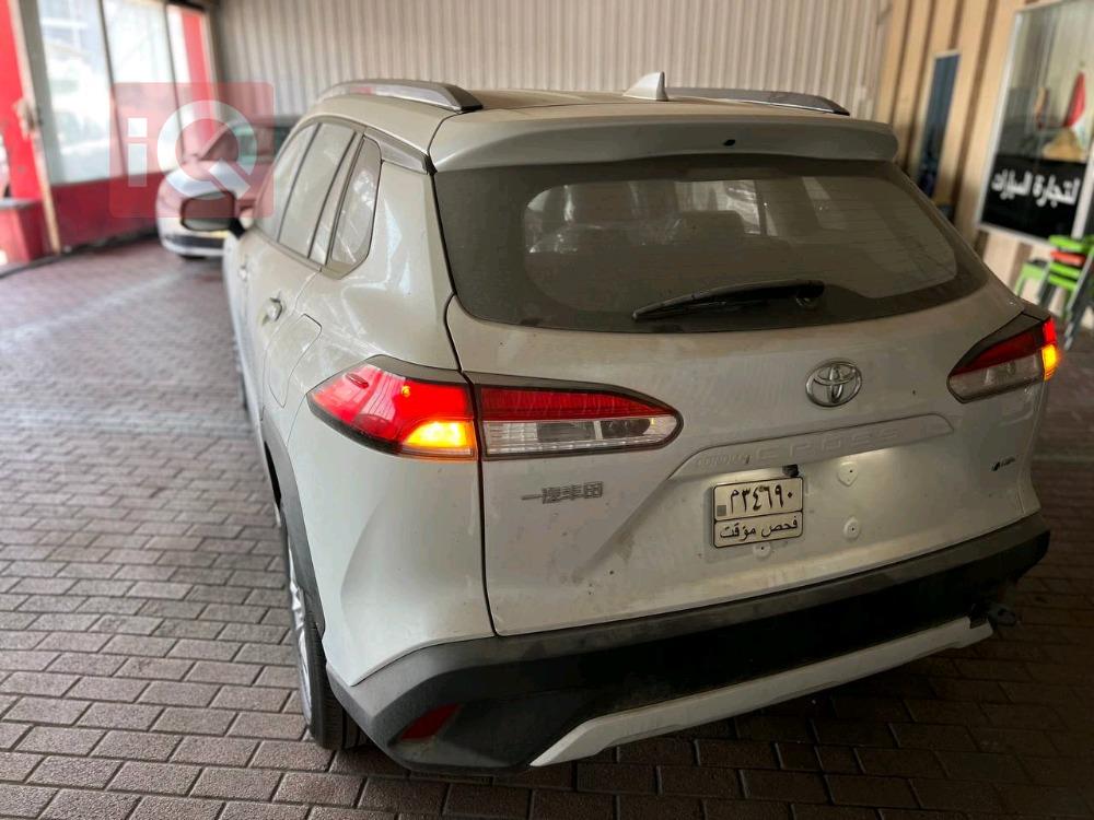 تۆیۆتا کۆرۆلا کرۆس